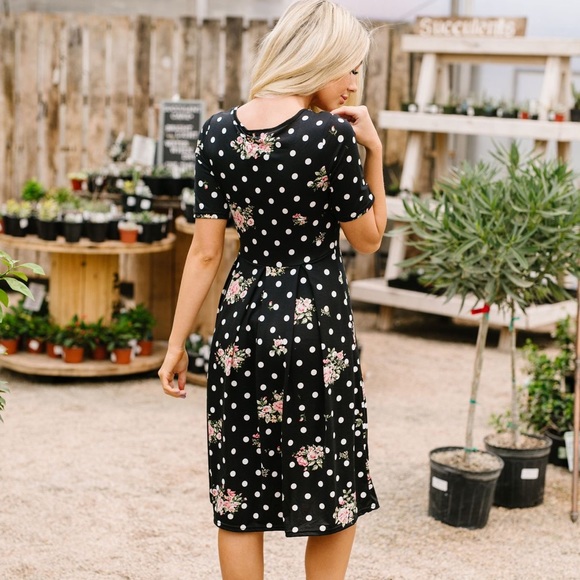 Dots and Roses Dress M - Picture 2 of 2